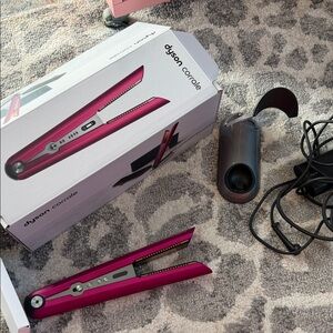 Dyson Corrale Fuchsia Hair Straightener